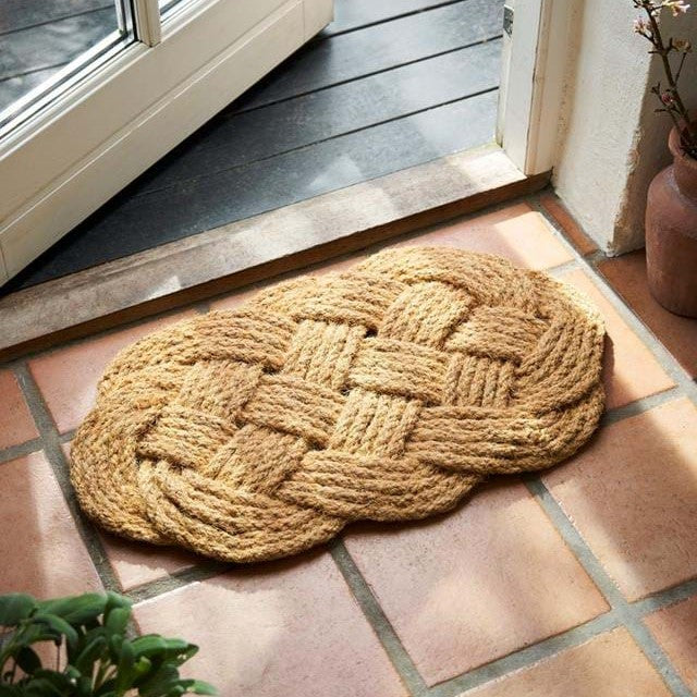 Queen Knot Mat